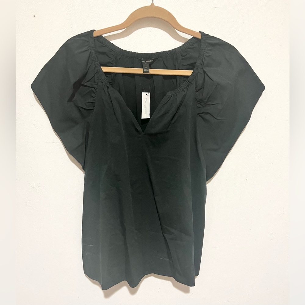 NWT Banana republic black short sleeve blouse stretch❗️ size small